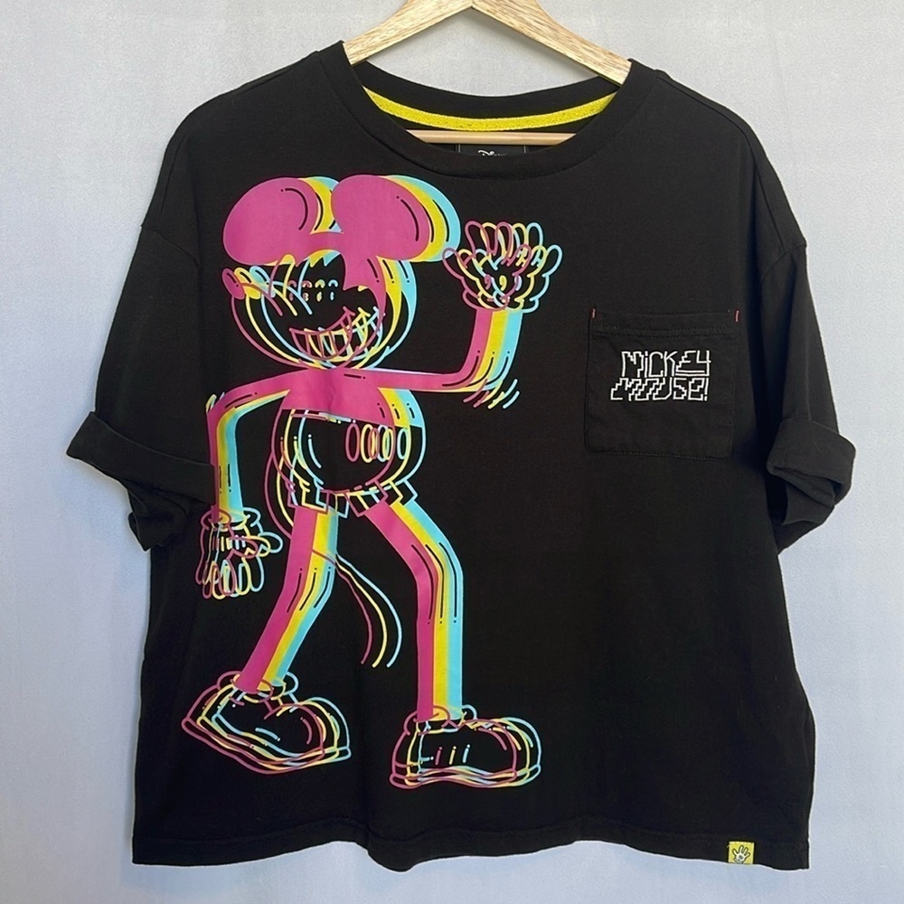 Disney Artist Series Rafael Faria Graphic Mickey Mouse Shirt Size L 80's Style